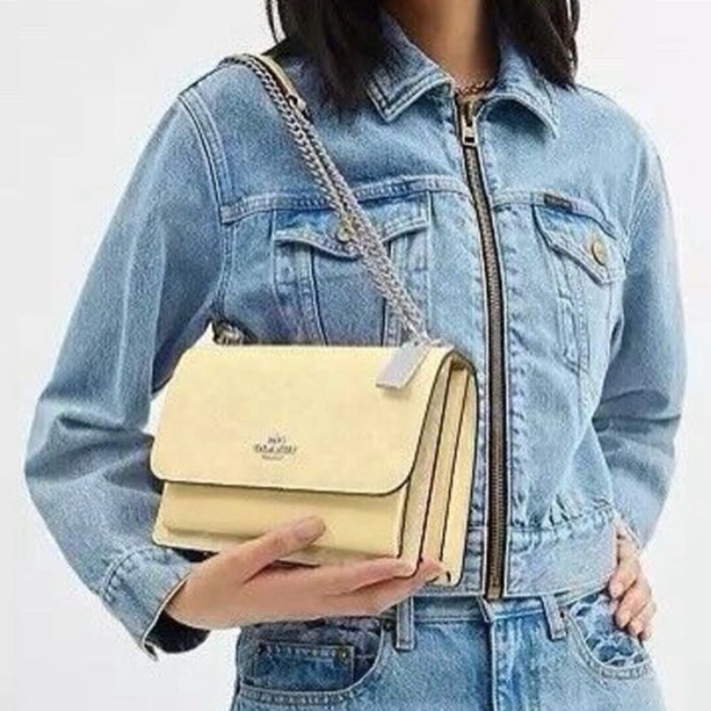 NWT | Coach Signature | Silver / Hay  | Shoulder Bag | NWT